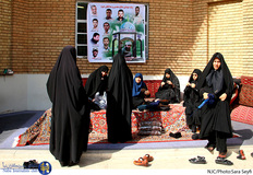 کلاهی میبافم برای برادر مدافعم