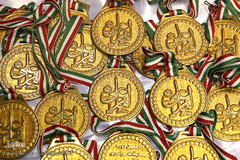 نشان های زرین نفرات اول دهمین دوره مسابقات سراسری دارالقرآن امام علی(ع) در بخش آقایان