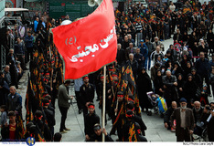 تجمع عزاداران فاطمی در میدان امام حسین (ع)