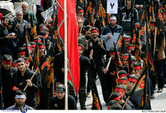 تجمع عزاداران فاطمی در میدان امام حسین (ع)