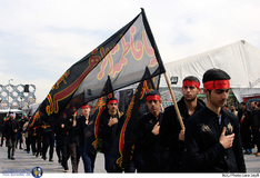 تجمع عزاداران فاطمی در میدان امام حسین (ع)