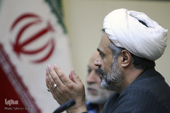 نشست ظهر دلنشین استاد ابوالفضل بهرام‌پور
