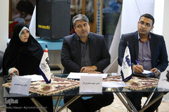 مناظره دانشجویی در غرفه ایکنا