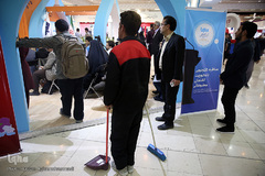 مناظره دانشجویی در غرفه ایکنا