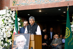 سوراب کومار سفیر کشور هندوستان در مراسم تشییع پیکر داریوش شایگان