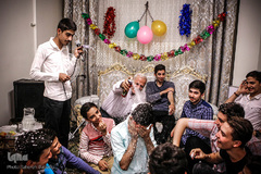 در اعیاد و مراسم ها حاج ولی در جمع جوانان حاضر شده و به جشن و قرائت قرآن می پردازد