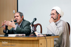 دكتر مجيد معارف رئيس دانشكده الهيات و معارف اسلامي دانشگاه تهران و حجت الاسلام کاوس روحی