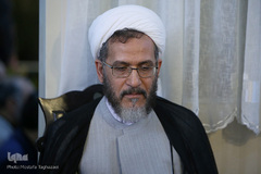 حجت الاسلام احمد مازنی، نماینده مردم تهران در مجلس در سوگ نشینی قاریان قرآن