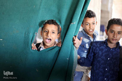 خانه معلمی مدرسه ۷۰۰ دانش‌آموز یمنی شد