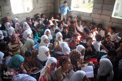 خانه معلمی مدرسه ۷۰۰ دانش‌آموز یمنی شد