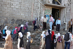 خانه معلمی مدرسه ۷۰۰ دانش‌آموز یمنی شد