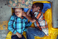 خطر در کمین کودکان / کاروان مهاجر به سمت مرز ایالات متحده-مکزیک