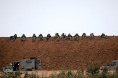 یک‌سال، نه به نکبت