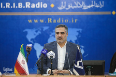 احمد ابوالقاسمی، مدیر شبکه رادیویی در نشست خبری تشریح برنامه‌های دهه فجر رادیو قرآن
