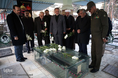 ادای احترام کاروان قرآنی انقلاب به شهدای ۸ سال دفاع مقدس و انقلاب