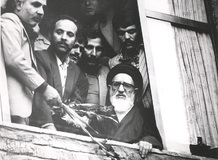 سيد محمود طالقانی در منزل خود پس از آزادی