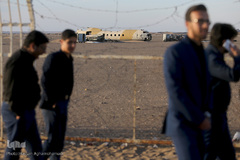 بازدید کاروان قرآنی انقلاب از صحرای طبس محل سقوط هلکوپترهای آمریکایی