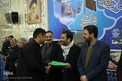 محفل انس با قرآن کاروان قرآنی انقلاب در  امامزاده حسین ابن موسی کاظم(ع) شهرستان طبس