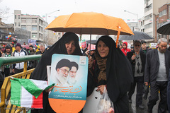 به وقت چهل سالگی؛ تهران، خیابان انقلاب