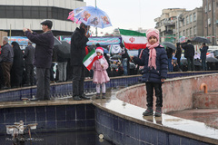 به وقت چهل سالگی؛ تهران، خیابان انقلاب