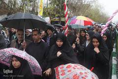 به وقت چهل سالگی؛ تهران، خیابان انقلاب