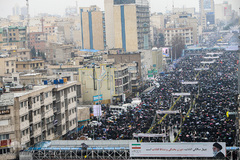 شکوه چهل سالگی/ تهران خیابان آزادی