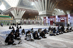 بخش رقابت‌های قرائت برادران سیزدهمین جشنواره قرآنی مدهامتان در حرم امام خمینی(ره)