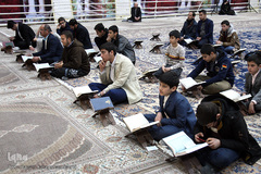 بخش رقابت‌های قرائت برادران سیزدهمین جشنواره قرآنی مدهامتان در حرم امام خمینی(ره)