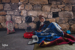 جمعه نوروزی اهل روستای ده‌عودی فکر می‌کند دیابت دارد. دخترش می‌گوید: «پدرم سرطان پروستات دارد و به او نگفته‌ایم شیمی درمانی می‌شود، مدتی است به علت هزینه‌های بالای درمان به پزشک مراجعه نکرده است.»