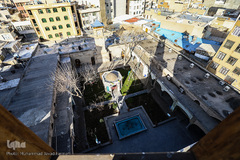 مسجد و مدرسه معیرالممالک واقع در محله‌ سنگلج تهران با مساحتی بالغ بر 5000 مترمربع، احداث شده در دوره قاجار است. 