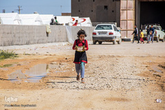 ارمغان شادی برای کودکان سیل‌زده