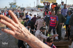 تلاش برای مقابله با سیل در اهواز