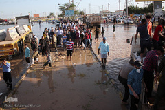 تلاش برای مقابله با سیل در اهواز