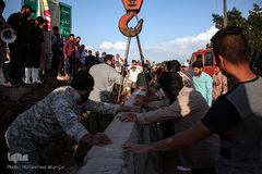 تلاش برای مقابله با سیل در اهواز