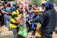 کمک‌های مردمی به سیل‌زدگان خوزستان