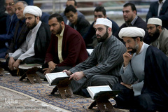 محفل انس با قرآن  شرکت‌کنندگان در مسابقات بین‌المللی قرآن در حرم امام راحل
