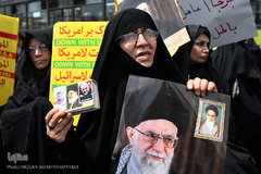 راهپیمایی نمازگزاران تهرانی در حمایت از بیانیه شورای عالی امنیت ملی