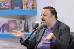 محمدرضا فراهانی، معاون فرهنگی دانشجویی وزارت بهداشت در نشست گزارش فعالیت کمیته تخصیص اعتبارات صندوق مشارکت توسعه فرهنگ قرآنی در دهمین روز بیست و هفتمین نمایشگاه بین‌المللی قرآن کریم