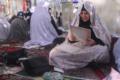 نماز عیدسعید فطر درجوار حرم حضرت امامزاده حسن(ع)