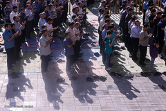 نماز عیدسعید فطر درجوار حرم حضرت امامزاده حسن(ع)