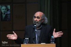 نصرالله حکمت فیلسوف، استاد گروه فلسفه دانشگاه شهید بهشتی