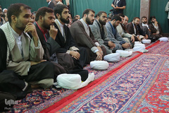 ⁨عمامه‌گذاری در بیوت مراجع هم‌زمان با روز عید غدیر⁩