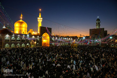 حرم مطهر رضوی در شامگاه عید غدیر‎