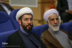 حجت‌الاسلام والمسلمین مصطفی رستمی، رئیس نمایندگی نهاد مقام معظم رهبری در تودیع حجت‌الاسلام محمدحسن اختری، دبیر کل سابق و معارفه رضا رمضانی، دبیرکل جدید مجمع جهانی اهل بیت