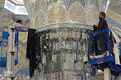 حرم رضوی سیاه‌پوش شد