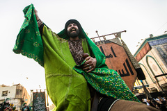 ورود نمادین کاروان امام حسین(ع) به شهر کربلا