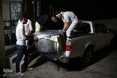 توزیع نذورات حسینی در میان گپرنشینان و اهالی فقیر روستاهای منطقه محروم جازموریان