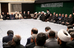 مراسم عزاداری شب تاسوعای حسینی در حسینه امام‌خمینی(ره)