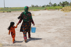 توزیع نذورات خیرین هم‌نمک در روستاها و مناطق فقیرنشین حاشیه شهر زهکلوت جازموریان