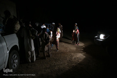 توزیع نذورات خیرین هم‌نمک در روستاها و مناطق فقیرنشین حاشیه شهر زهکلوت جازموریان